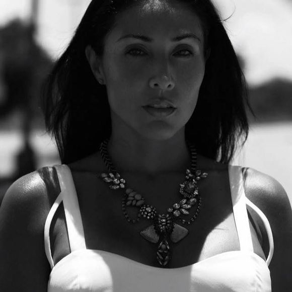 Meet your Posher, Angelica - Picture 3 of 7